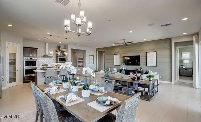 20044 W EL NIDO Lane, Litchfield Park, AZ 85340