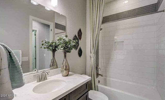 20044 W EL NIDO Lane, Litchfield Park, AZ 85340