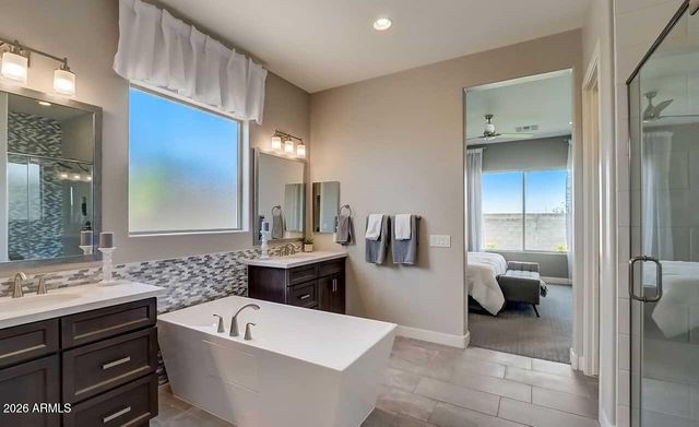 20044 W EL NIDO Lane, Litchfield Park, AZ 85340