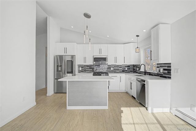 25 Clinton Street, Middletown, NY 10940