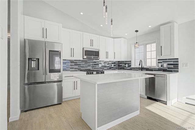 25 Clinton Street, Middletown, NY 10940