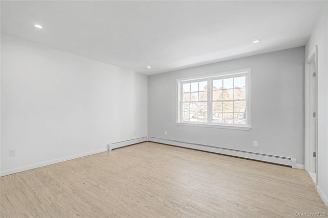 25 Clinton Street, Middletown, NY 10940