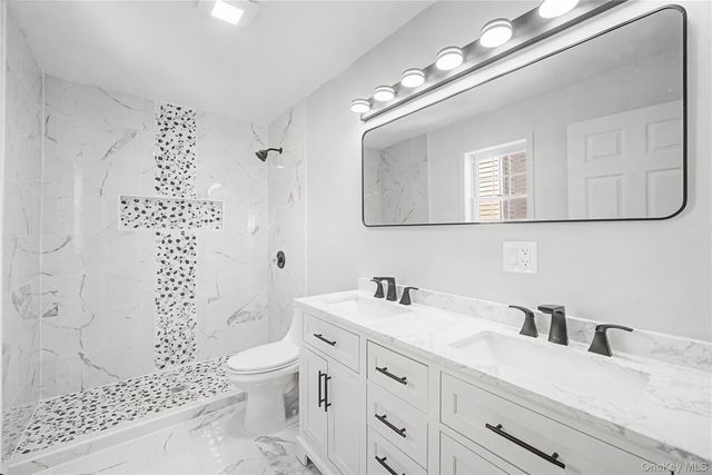 25 Clinton Street, Middletown, NY 10940