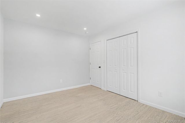 25 Clinton Street, Middletown, NY 10940