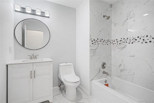 25 Clinton Street, Middletown, NY 10940