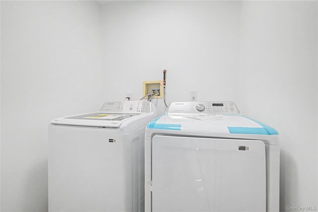 25 Clinton Street, Middletown, NY 10940