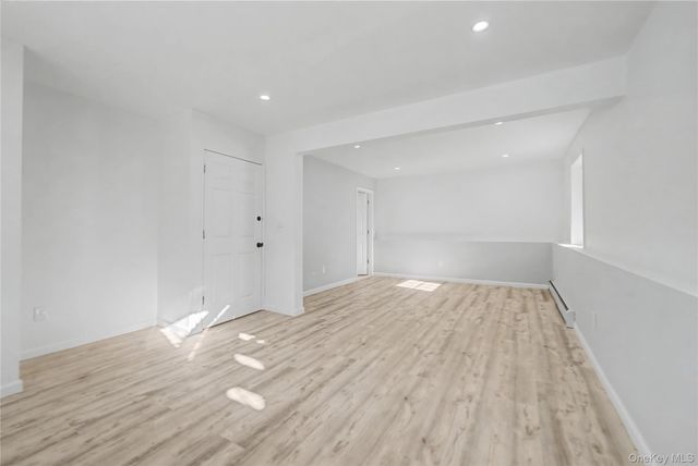 25 Clinton Street, Middletown, NY 10940