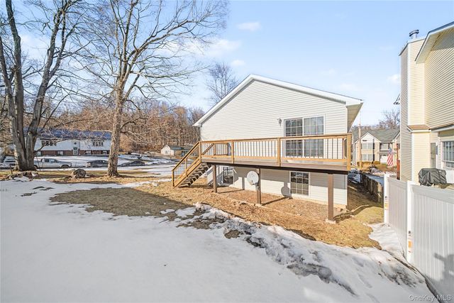 25 Clinton Street, Middletown, NY 10940