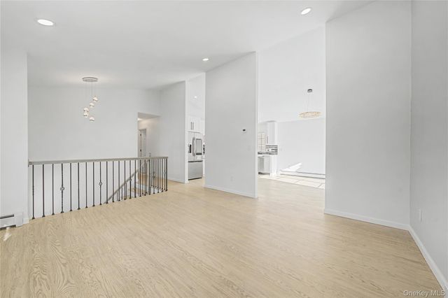 25 Clinton Street, Middletown, NY 10940