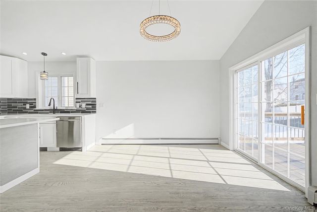 25 Clinton Street, Middletown, NY 10940