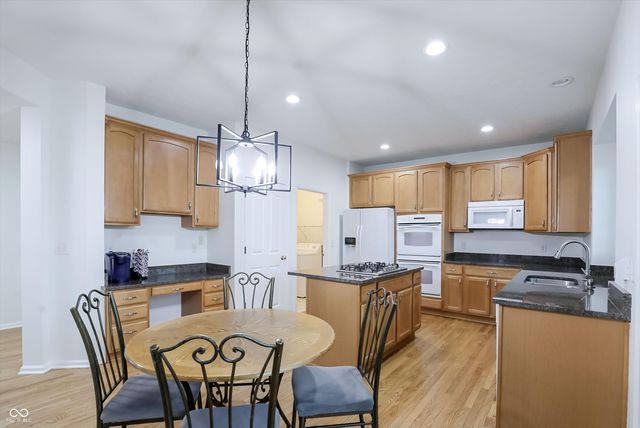 1720 Mustang Chase Drive, Carmel, IN 46074