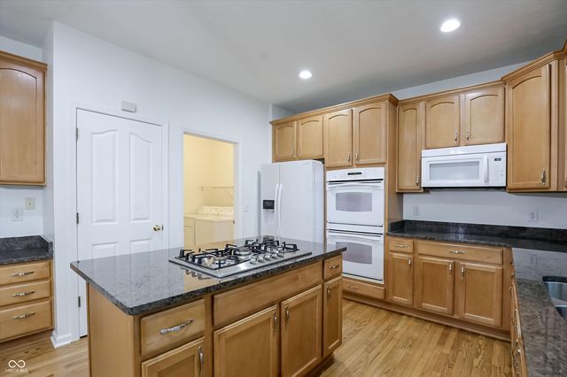 1720 Mustang Chase Drive, Carmel, IN 46074