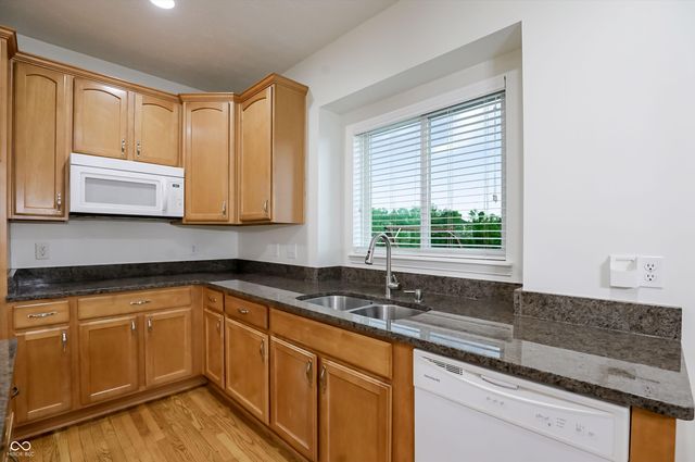 1720 Mustang Chase Drive, Carmel, IN 46074