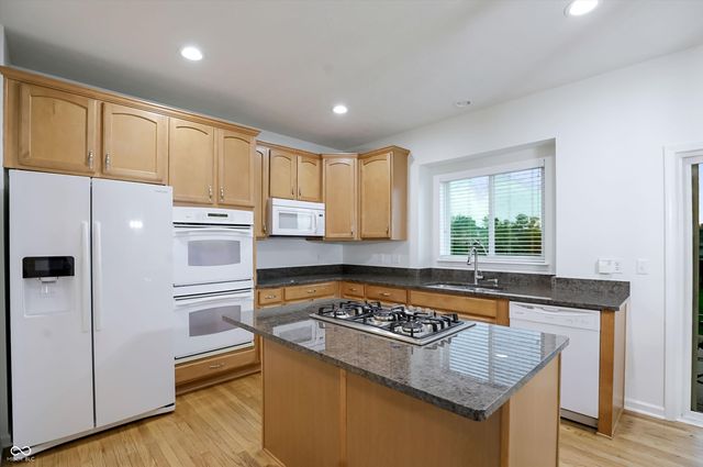 1720 Mustang Chase Drive, Carmel, IN 46074