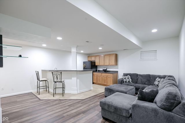 1720 Mustang Chase Drive, Carmel, IN 46074