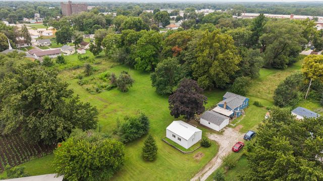 943 28th Avenue, Rock Island, IL 61201