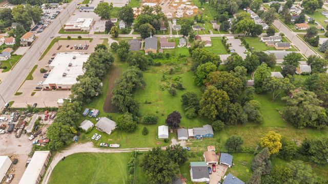 943 28th Avenue, Rock Island, IL 61201