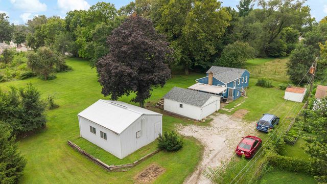 943 28th Avenue, Rock Island, IL 61201