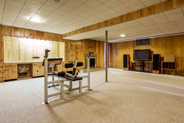 926 Stratford Avenue, Rockford, IL 61107