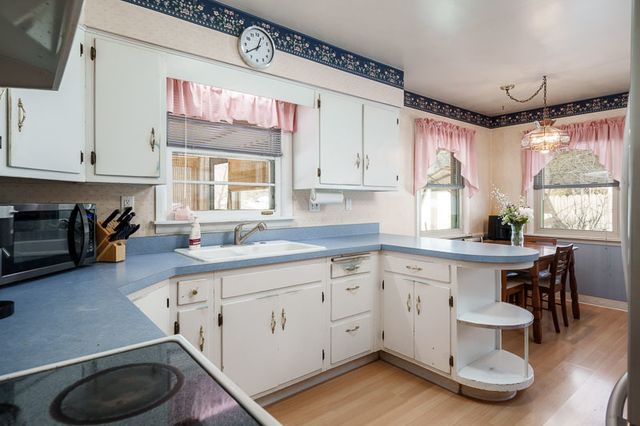 926 Stratford Avenue, Rockford, IL 61107