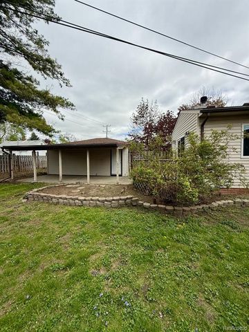 24522 Hass Street, Dearborn Heights, MI 48127