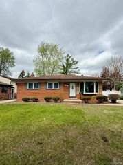 24522 Hass Street, Dearborn Heights, MI 48127