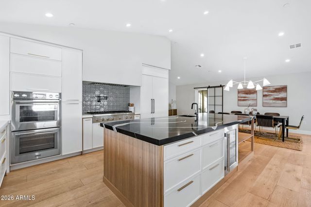 3842 E SAN MIGUEL Avenue, Paradise Valley, AZ 85253