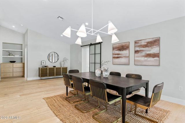 3842 E SAN MIGUEL Avenue, Paradise Valley, AZ 85253