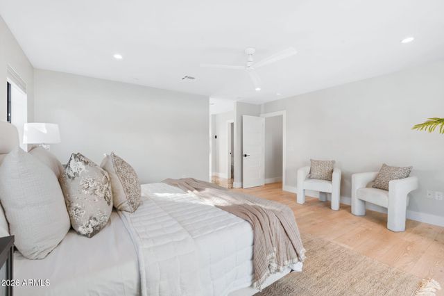 3842 E SAN MIGUEL Avenue, Paradise Valley, AZ 85253