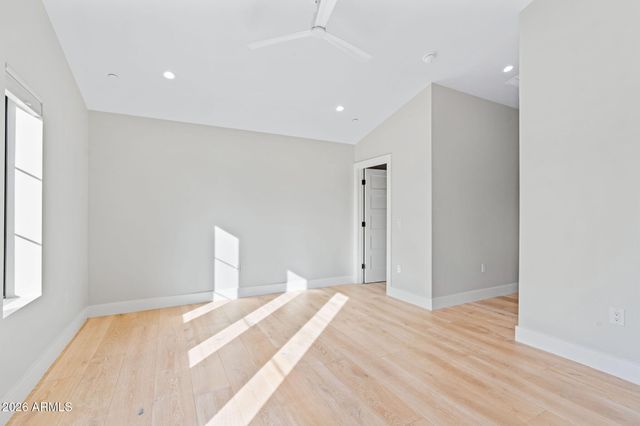 3842 E SAN MIGUEL Avenue, Paradise Valley, AZ 85253