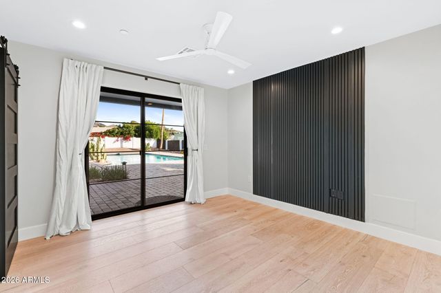 3842 E SAN MIGUEL Avenue, Paradise Valley, AZ 85253