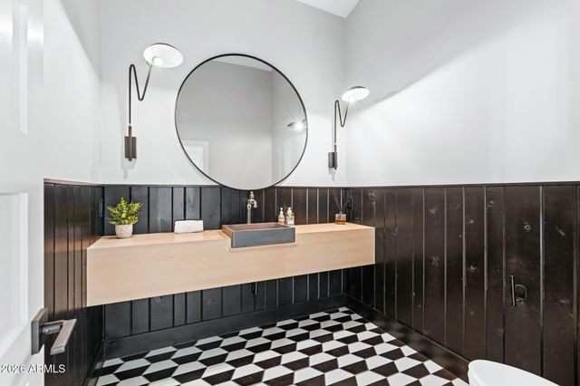 3842 E SAN MIGUEL Avenue, Paradise Valley, AZ 85253