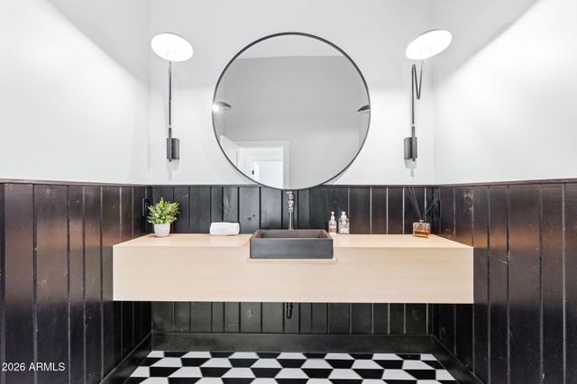 3842 E SAN MIGUEL Avenue, Paradise Valley, AZ 85253