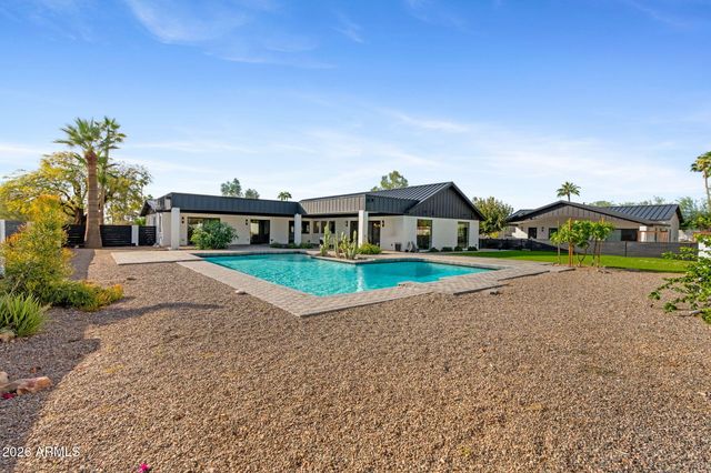 3842 E SAN MIGUEL Avenue, Paradise Valley, AZ 85253