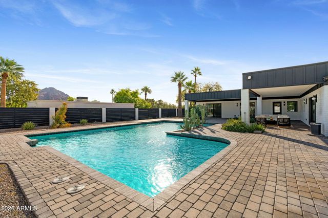 3842 E SAN MIGUEL Avenue, Paradise Valley, AZ 85253