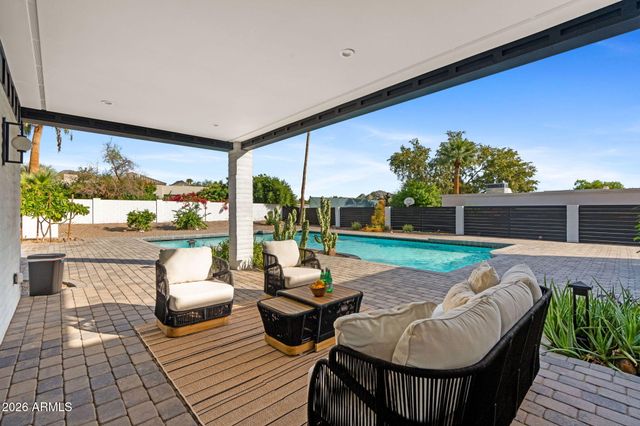 3842 E SAN MIGUEL Avenue, Paradise Valley, AZ 85253