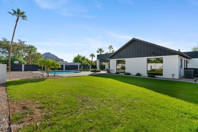 3842 E SAN MIGUEL Avenue, Paradise Valley, AZ 85253