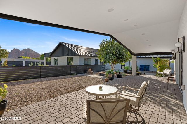 3842 E SAN MIGUEL Avenue, Paradise Valley, AZ 85253