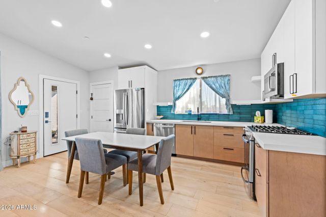 3842 E SAN MIGUEL Avenue, Paradise Valley, AZ 85253