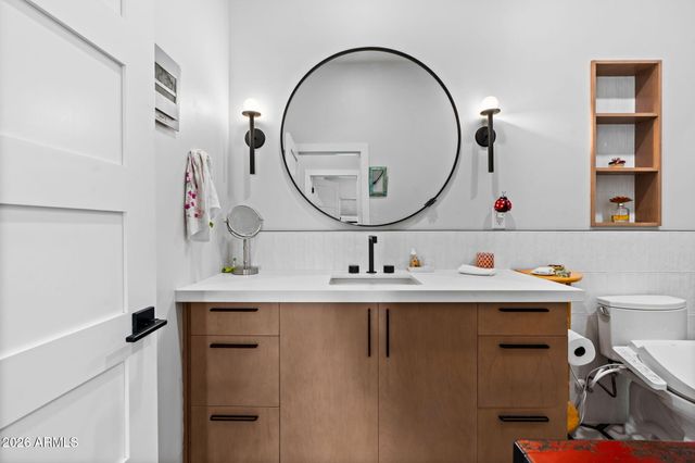 3842 E SAN MIGUEL Avenue, Paradise Valley, AZ 85253