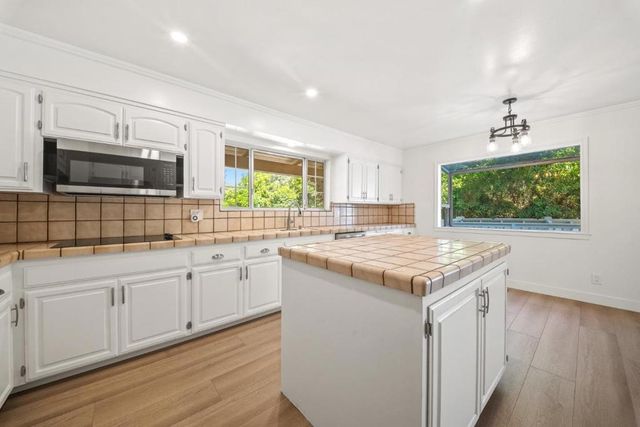 623 High Street, Santa Cruz, CA 95060