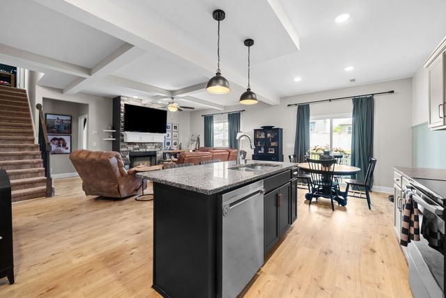 206 Eagles Talon Ct, Clarksville, TN 37040