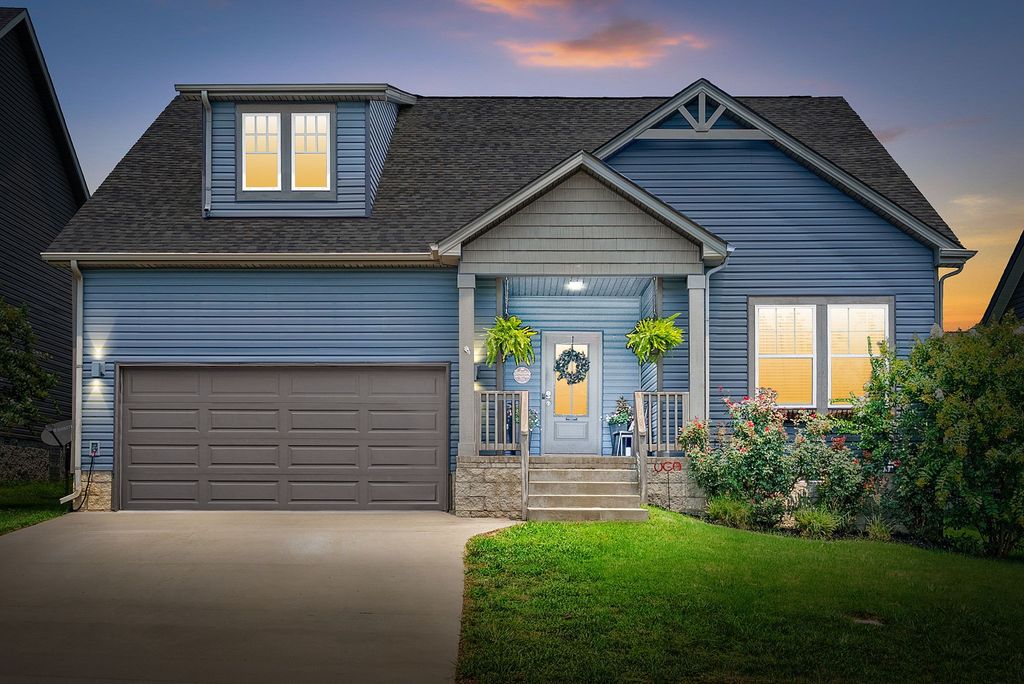 206 Eagles Talon Ct, Clarksville, TN 37040