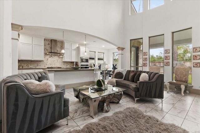 712 Fall Rock Branch Drive, Conroe, TX 77304