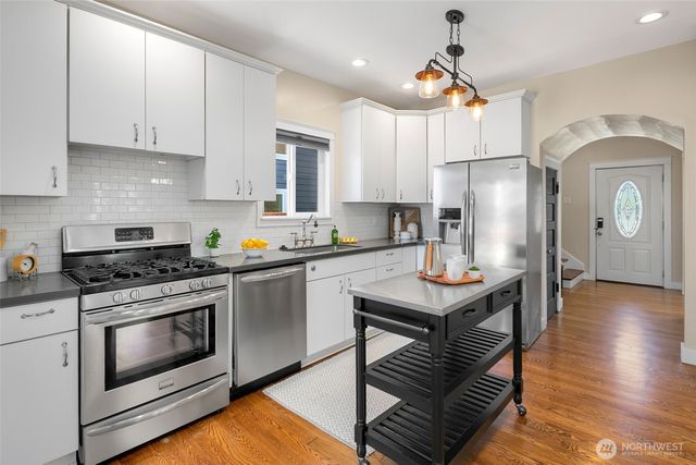 3111 S 8th Street, Tacoma, WA 98405