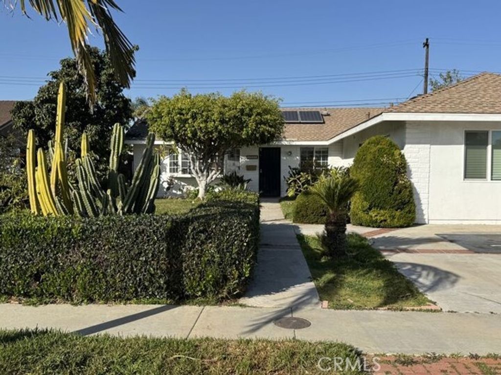 5501 Stardust, Huntington Beach, CA 92647