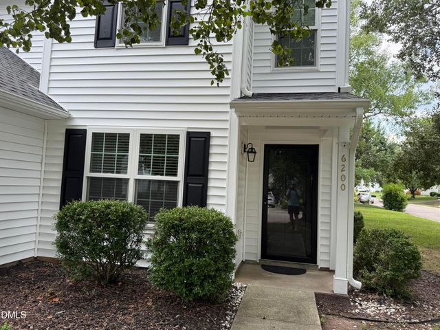 6200 Saybrooke Drive, Raleigh, NC 27604