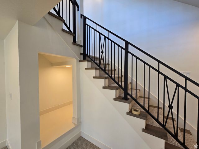 39 N HAYFIELD CIR, Kaysville, UT 84037