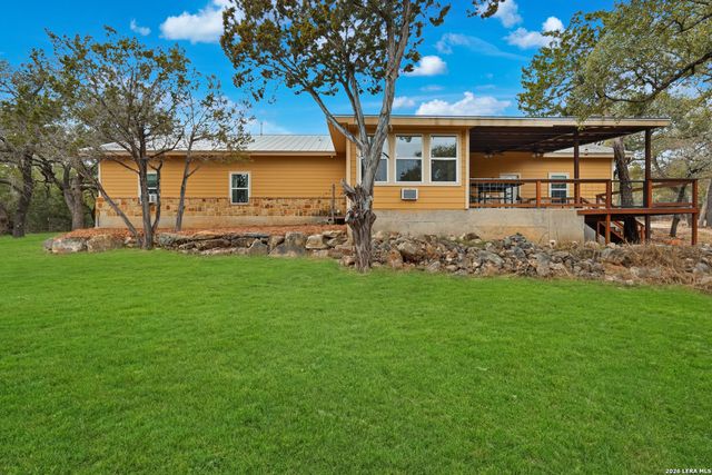 200 Creekwood Ct, Spring Branch, TX 78070