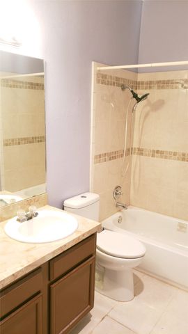 2105 Count Fleet Drive 212, Arlington, TX 76011